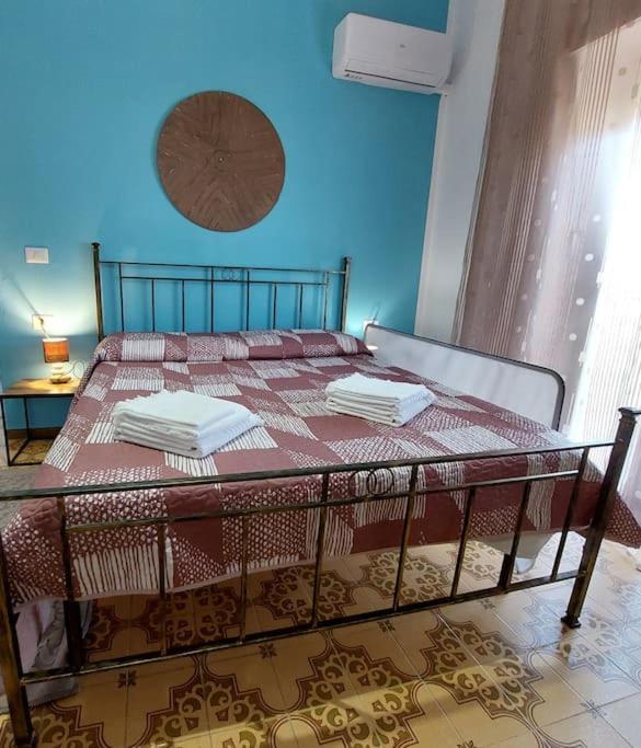 La Pintadera Sarda Apartamento Carbonia Exterior foto